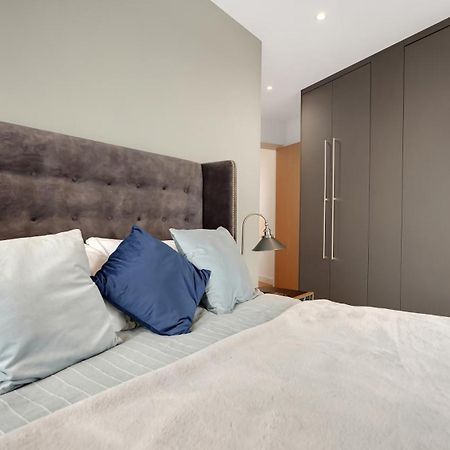 Modern And Spacious Penthouse Apartment In Putney With Free Parking London Exterior photo