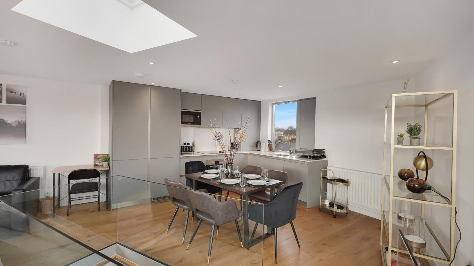 Modern And Spacious Penthouse Apartment In Putney With Free Parking London Exterior photo